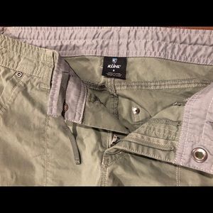 Sage green Kuhl capris size 8